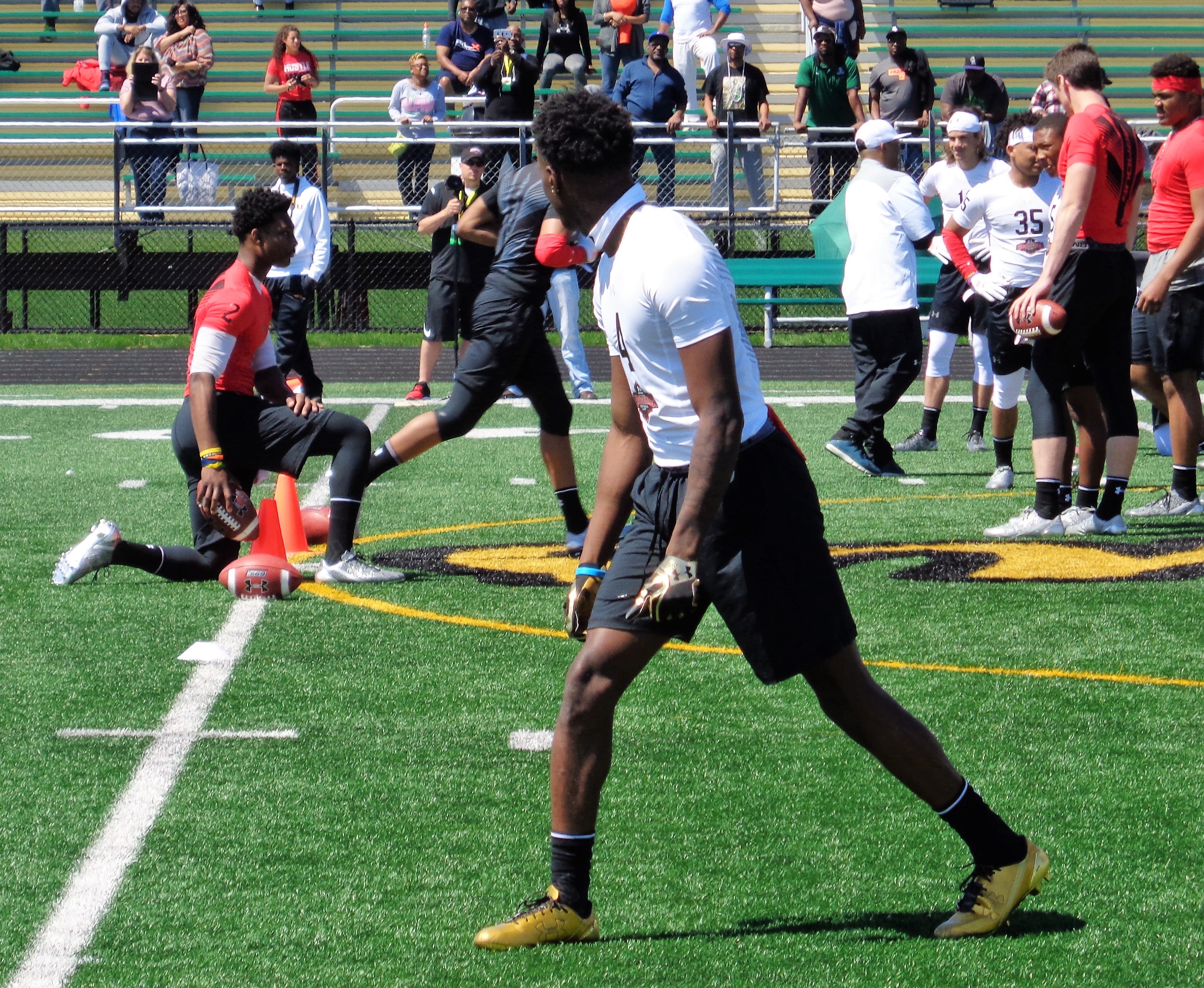 WR DaShon Bussell