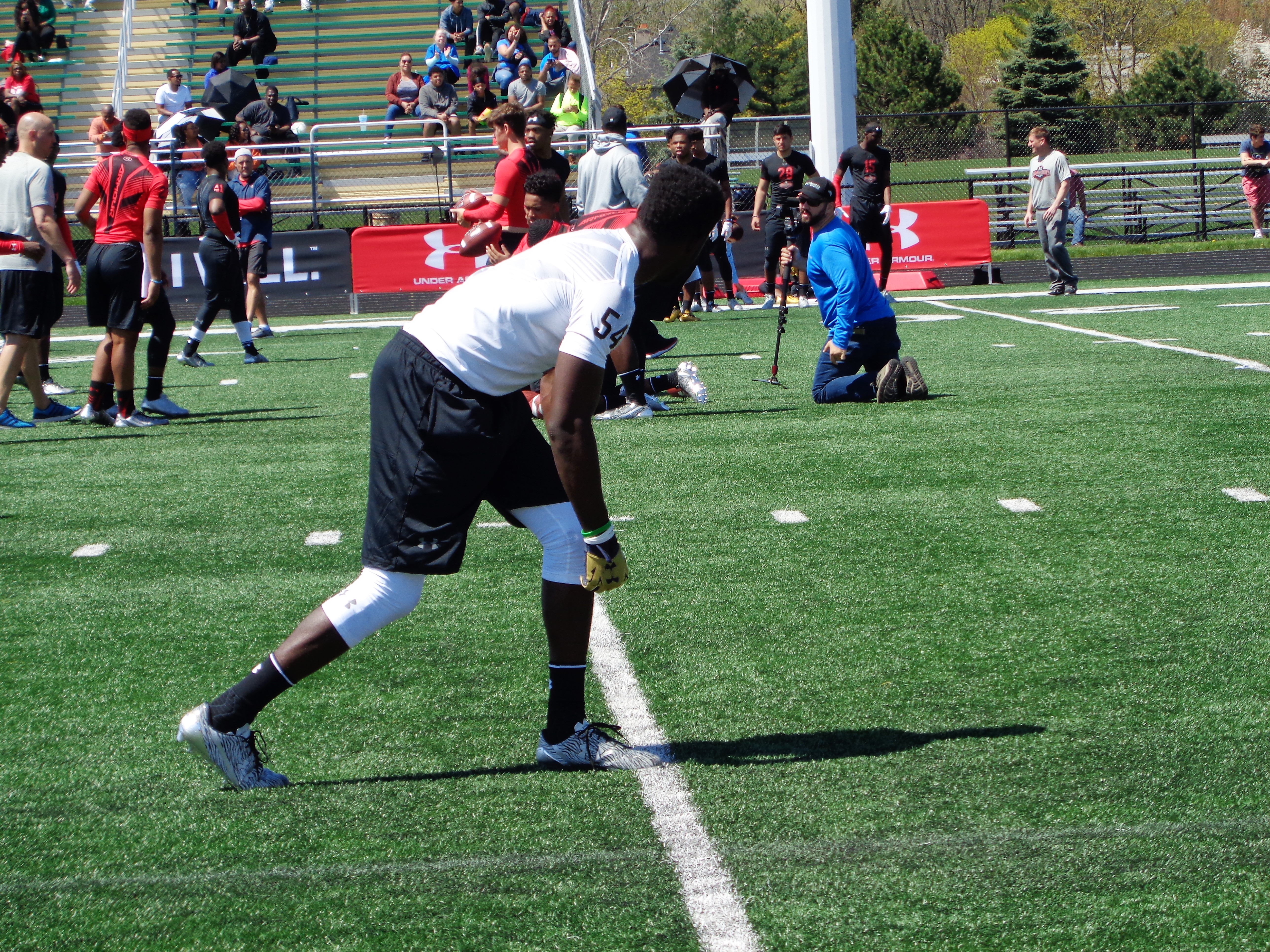 WR Micah Jones